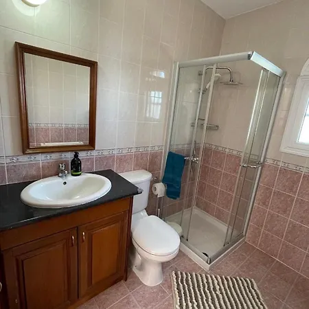 Villa Coral Bay New Furnished Private With Pool