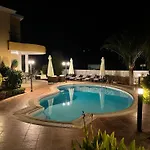 Coral Bay New Furnished Private With Pool