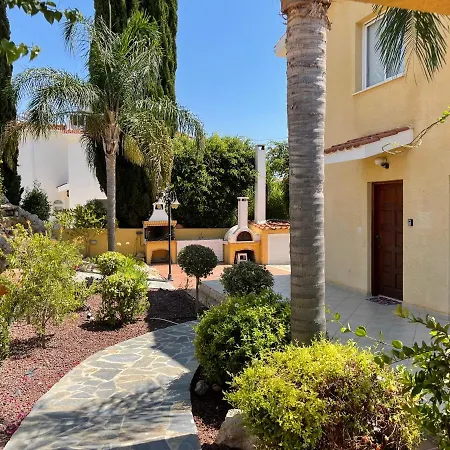 Coral Bay New Furnished Private With Pool Villa Peyia