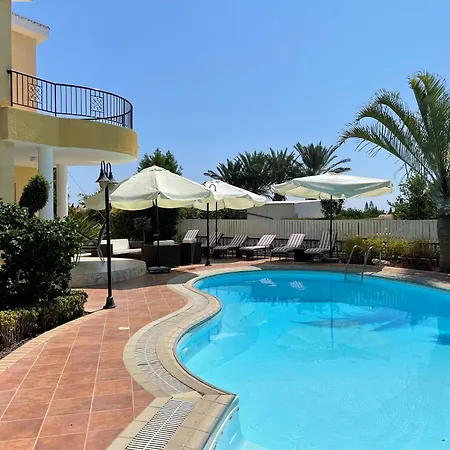 Coral Bay New Furnished Private With Pool