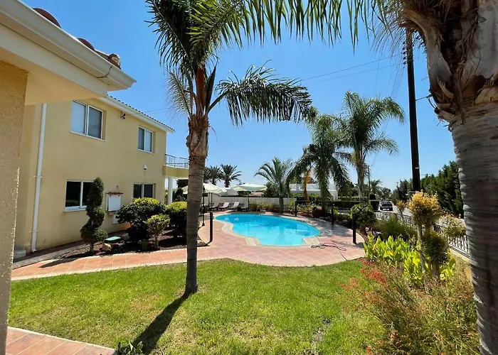 Villa Coral Bay New Furnished Private With Pool