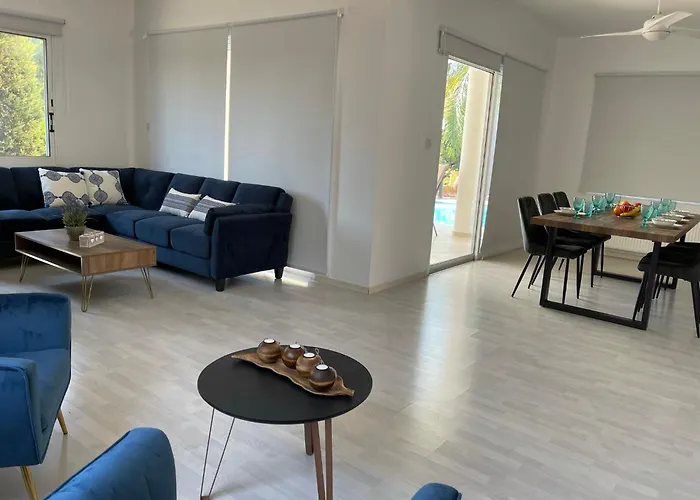 Coral Bay New Furnished Private With Pool Villa Peyia