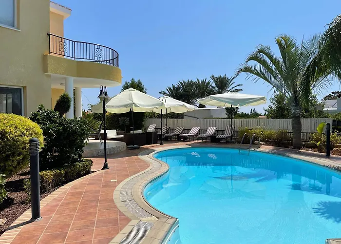 Coral Bay New Furnished Private With Pool