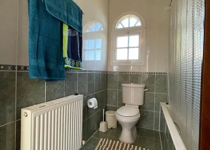 Coral Bay New Furnished Private With Pool *