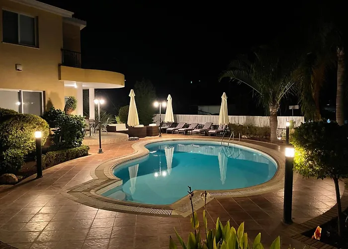 Coral Bay New Furnished Private With Pool