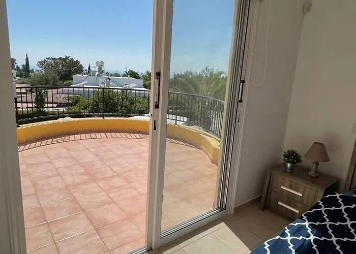 Coral Bay New Furnished Private With Pool Peyia