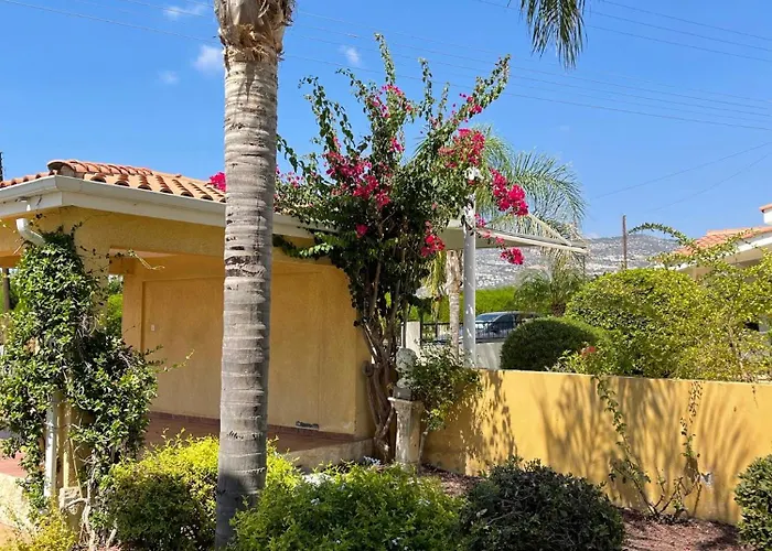 Villa Coral Bay New Furnished Private With Pool